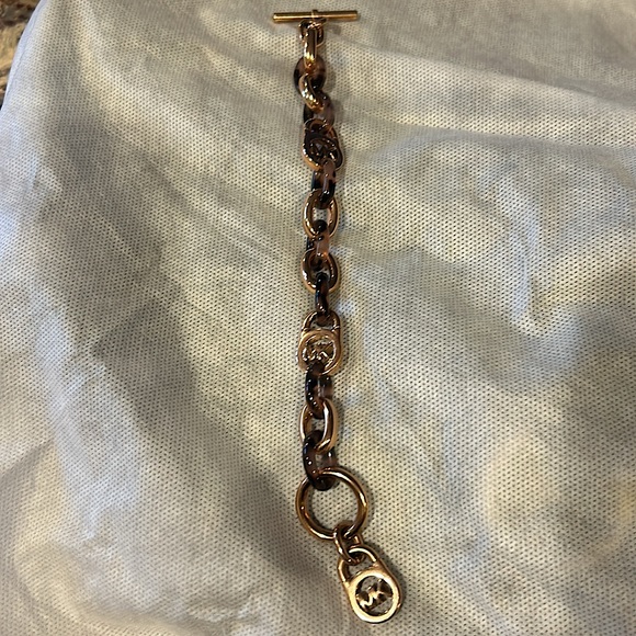 Women’s Michael Kors Rose Gold and Tortoise bracelet - Picture 4 of 4